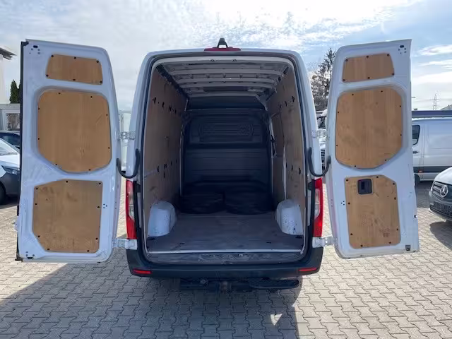 Mercedes-Benz Sprinter 319 CDI KA/L2H2/AUTOMATIK/KAMERA/STANDHZG/AHK/DAB Sprinter - Bild 7