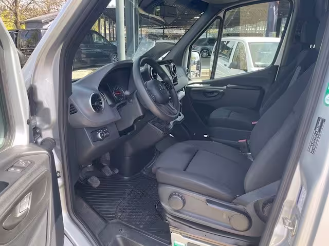 Mercedes-Benz Sprinter 315 CDI KA/L2H1/REGALAUSBAU/MBUX/AHK3,5T/KLIMA/TEMPOMAT Sprinter - Bild 12