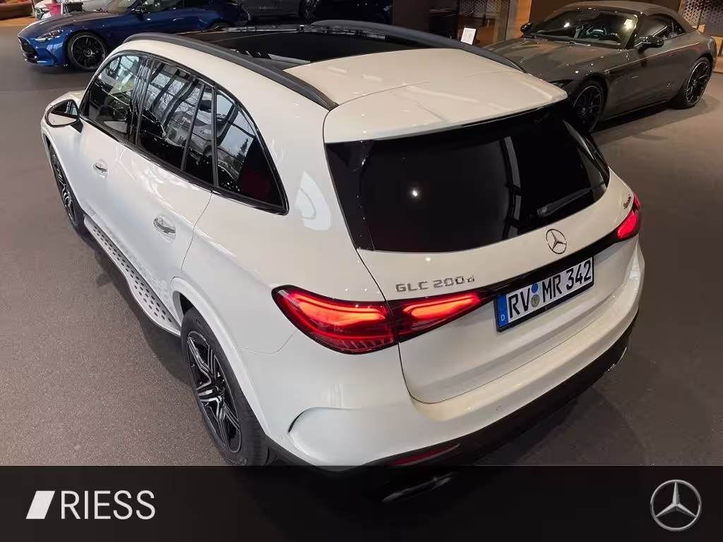 Mercedes-Benz GLC 200 d 4M AMG+PANO+AHK+DIGI LIGHT+KEYL+DISTRONIC GLC 200 - Bild 7