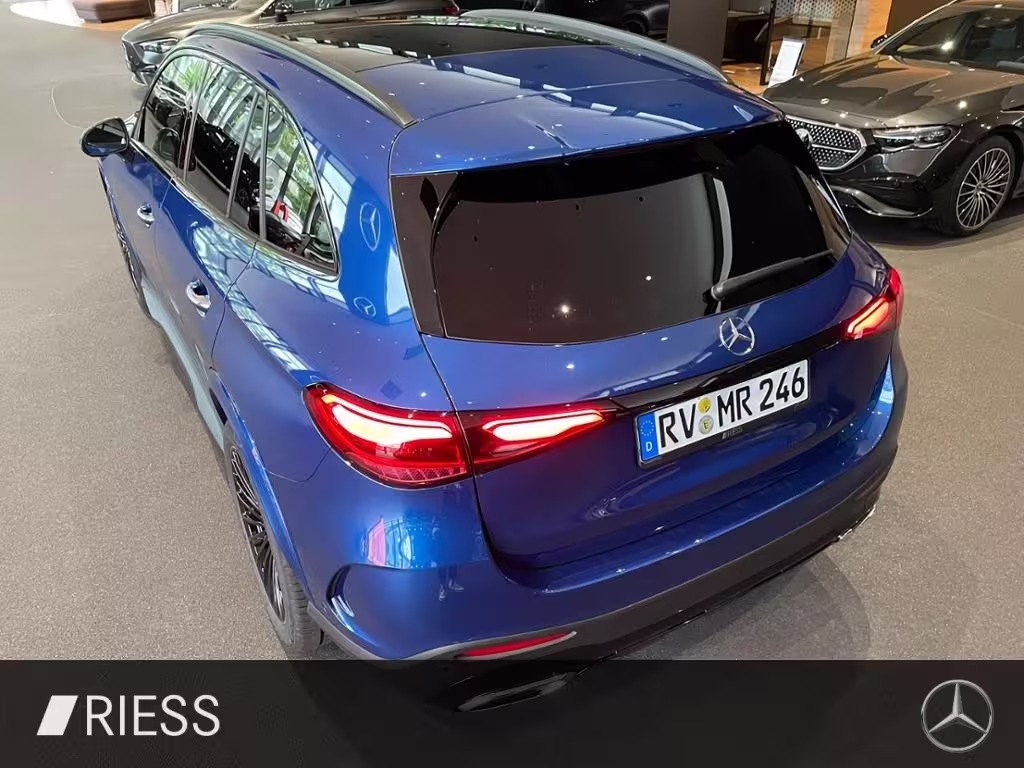 Mercedes-Benz GLC 300 d 4M AMG+PANO+AHK+DISTR+DIGI L+360°+KEYL GLC 300 - Bild 7