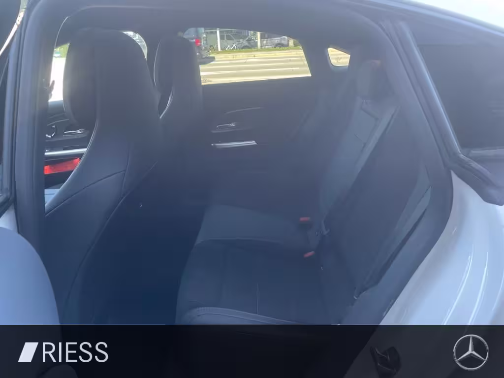 Mercedes-Benz CLA 200 4M AMG+PANO+AUGM+MASS+MBDRIVE+HANDSFREE+ CLA 200 - Bild 5