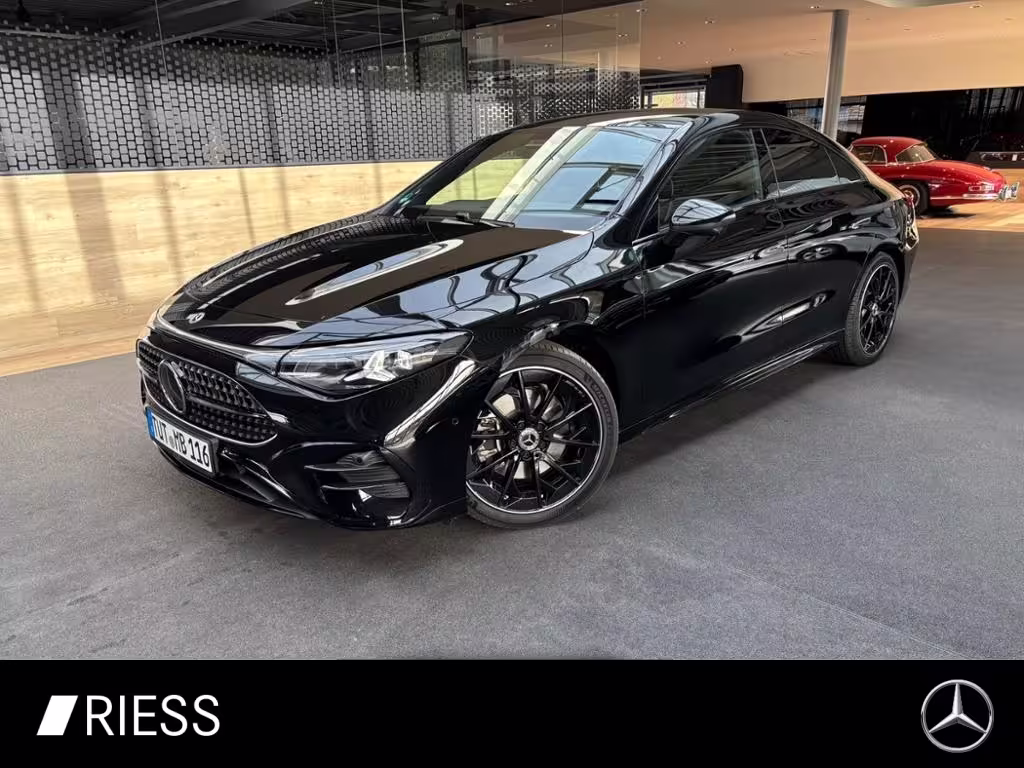 Mercedes-Benz CLA 200 4M AMG+AHK+PANO+360°+SUPERSCREEN+MULTIBEAM