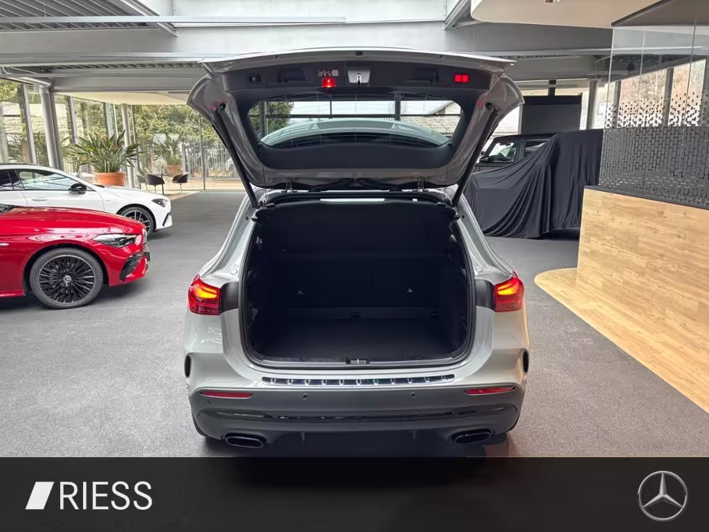 Mercedes-Benz GLA 220 d 4M AMG+AHK+PANO+MULTIB+360°+HANDS-FREE GLA 220 - Bild 15