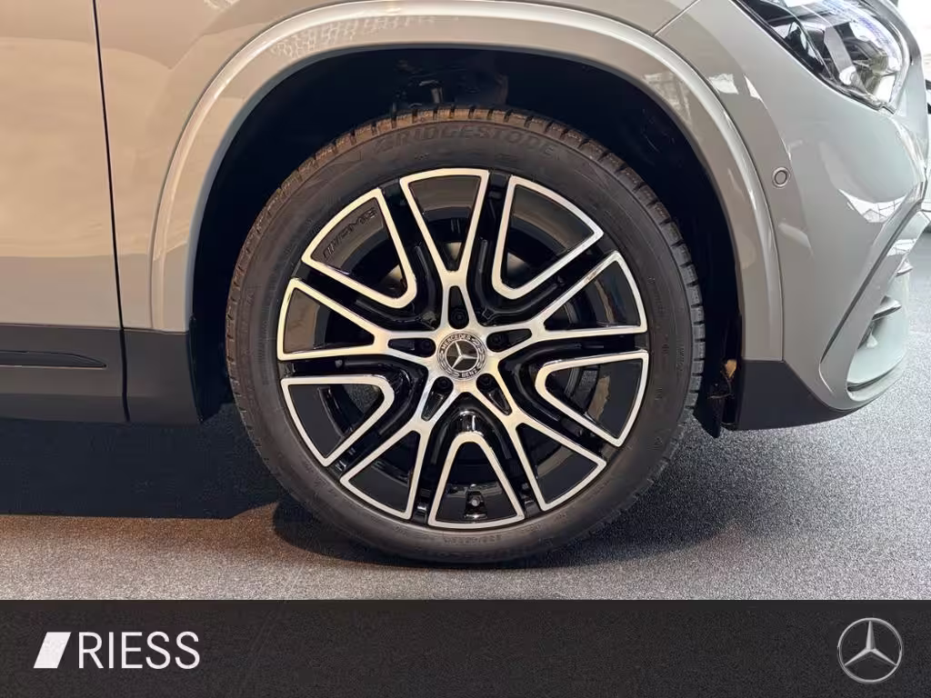 Mercedes-Benz GLA 220 d 4M AMG+AHK+PANO+MULTIB+360°+HANDS-FREE GLA 220 - Bild 9
