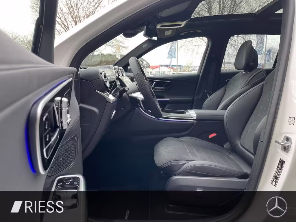 Mercedes-Benz GLC 220 d 4M AMG+AHK+PANO+360°+HANDS-FREE+20+ GLC 220 - Bild 4