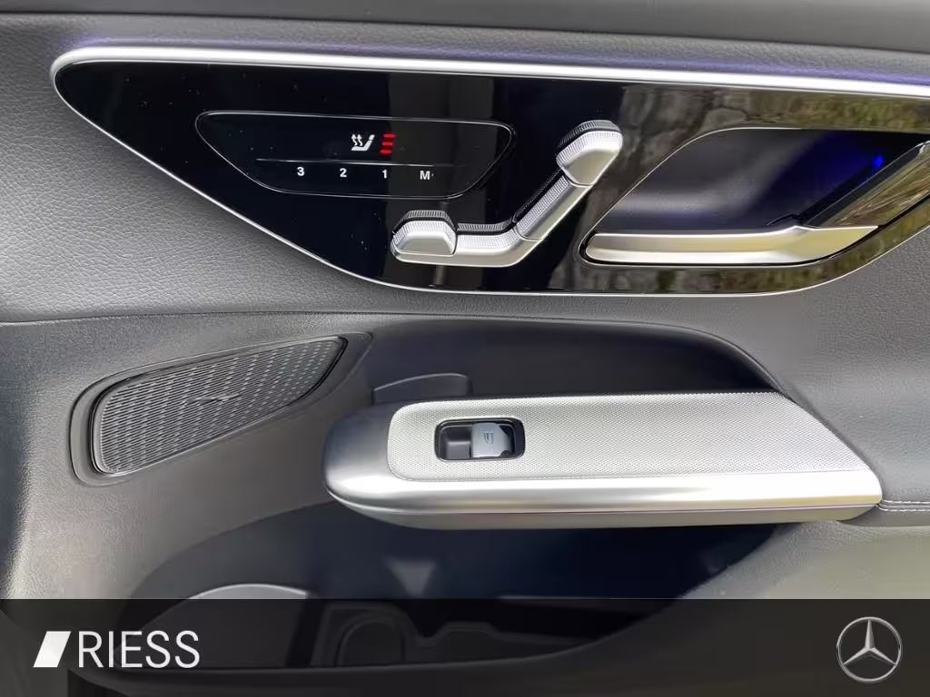 Mercedes-Benz GLC 220 d 4M AMG+AHK+PANO+360°+HANDS-FREE+20+ GLC 220 - Bild 8