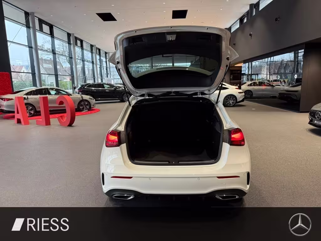 Mercedes-Benz A 200 AMG+PANO+MULTIBEAM+TOTWKL+KEYLESS+360°+ A 200 - Bild 17