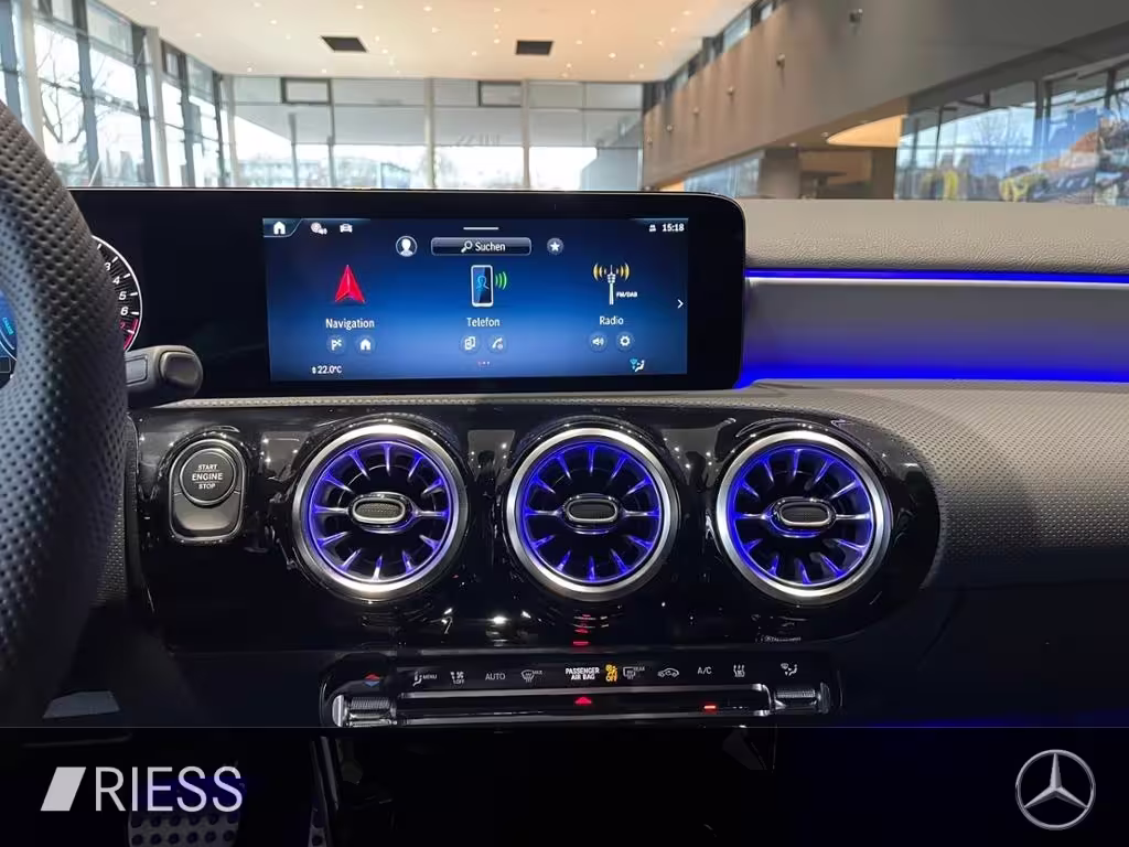Mercedes-Benz A 250 e AMG+AHK+KEYLESS+LED+TOTWKL+MEMORY+SOUND+ A 250 - Bild 16