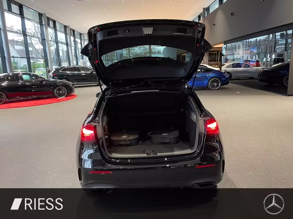 Mercedes-Benz A 250 e AMG+AHK+KEYLESS+LED+TOTWKL+MEMORY+SOUND+ A 250 - Bild 19