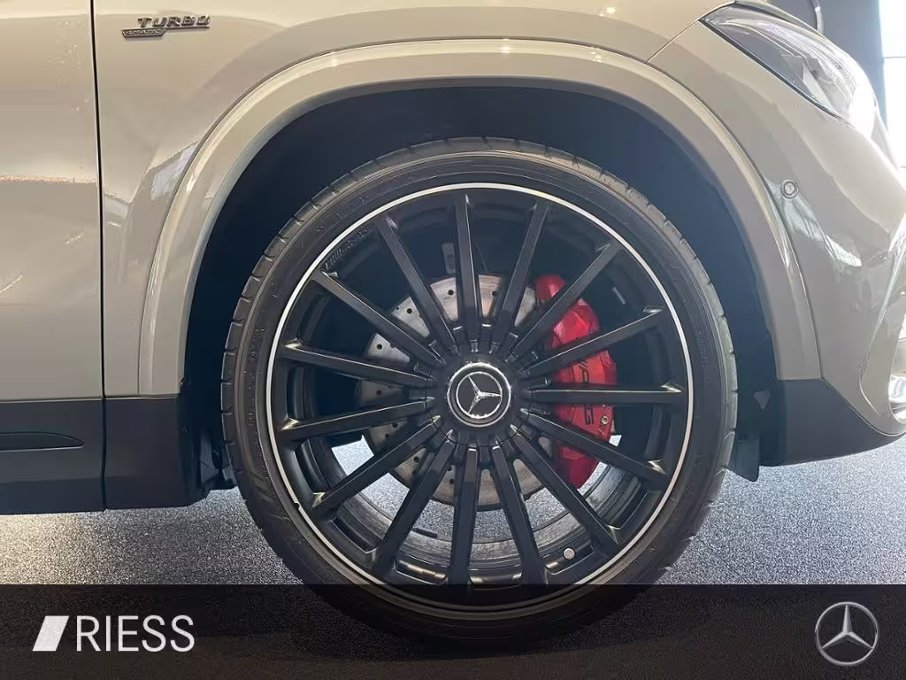 Mercedes-Benz GLA 35 AMG AMG+PANO+HUD+PERF SITZ+KEYLESS+360°+ GLA 35 AMG - Bild 10