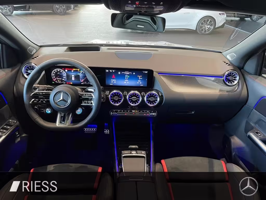 Mercedes-Benz GLA 35 AMG AMG+PANO+HUD+PERF SITZ+KEYLESS+360°+ GLA 35 AMG - Bild 14