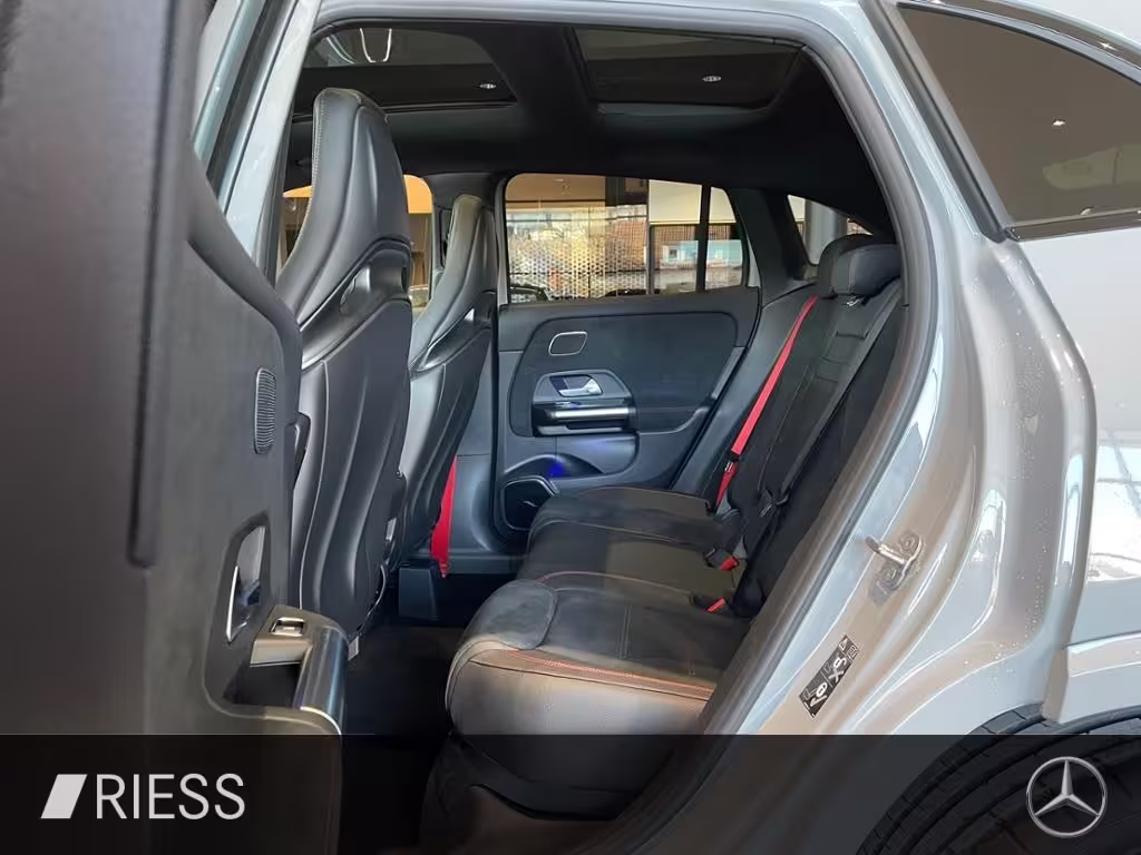 Mercedes-Benz GLA 35 AMG AMG+PANO+HUD+PERF SITZ+KEYLESS+360°+ GLA 35 AMG - Bild 5