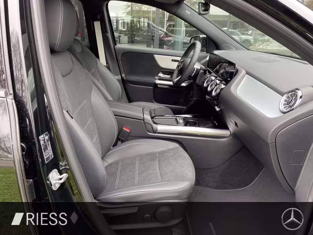 Mercedes-Benz GLA 200 AMG+AHK+KEYLESS+360°+MULTIBEAM+DISTRONIC GLA 200 - Bild 10