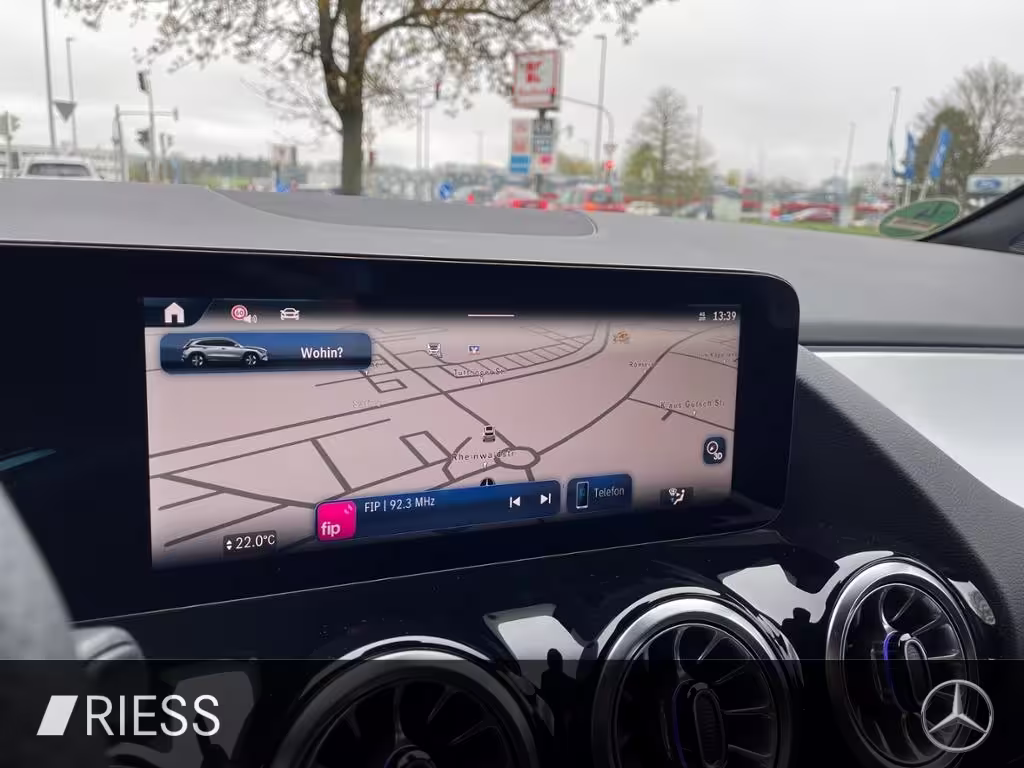 Mercedes-Benz GLA 200 AMG+AHK+KEYLESS+360°+MULTIBEAM+DISTRONIC GLA 200 - Bild 13