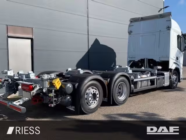 DAF XF 480 FAN Multiwechsler 112-132 2x AHK ANDERE - Bild 2