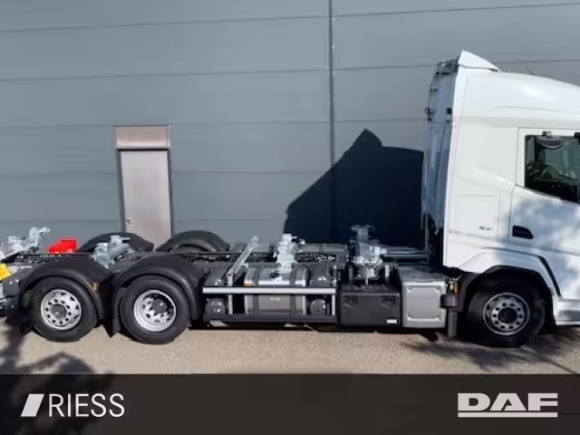 DAF XF 480 FAN Multiwechsler 112-132 2x AHK ANDERE - Bild 4
