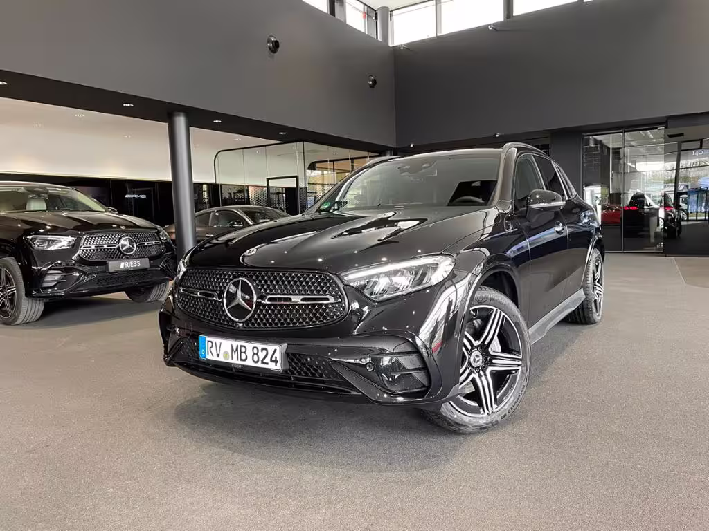 Mercedes-Benz GLC 300 d 4M AMG+AHK+PANO+HUD+STDHZG+KEYL+DISTRONIC GLC 300 - Bild 2
