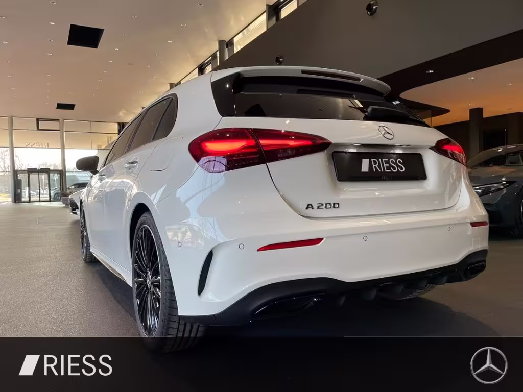 Mercedes-Benz A 200 AMG+PANO+DISTR+LED+KEYL+KAMERA+MEM+SOUND+ A 200 - Bild 19