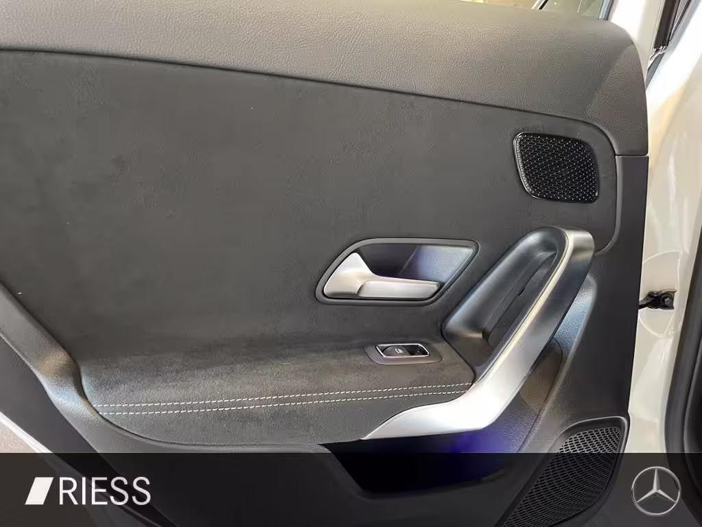 Mercedes-Benz A 200 AMG+PANO+DISTR+LED+KEYL+KAMERA+MEM+SOUND+ A 200 - Bild 6