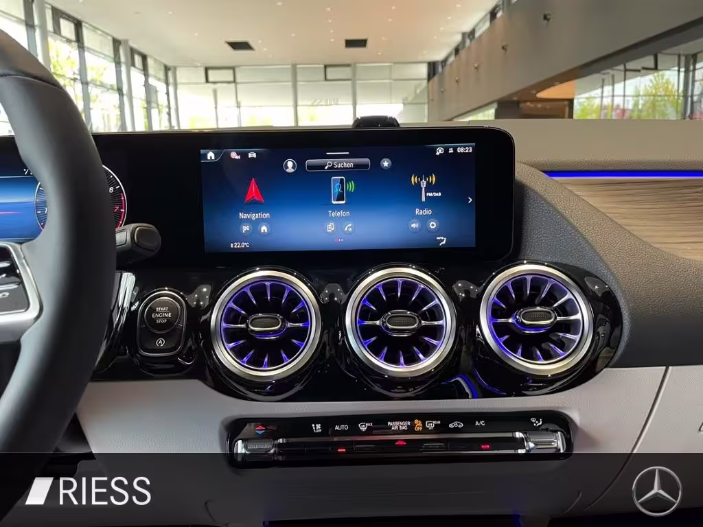 Mercedes-Benz GLA 200 PROGRESSIVE+DISTRONIC+AHK+MULTIBEAM+KEYL+ GLA 200 - Bild 16