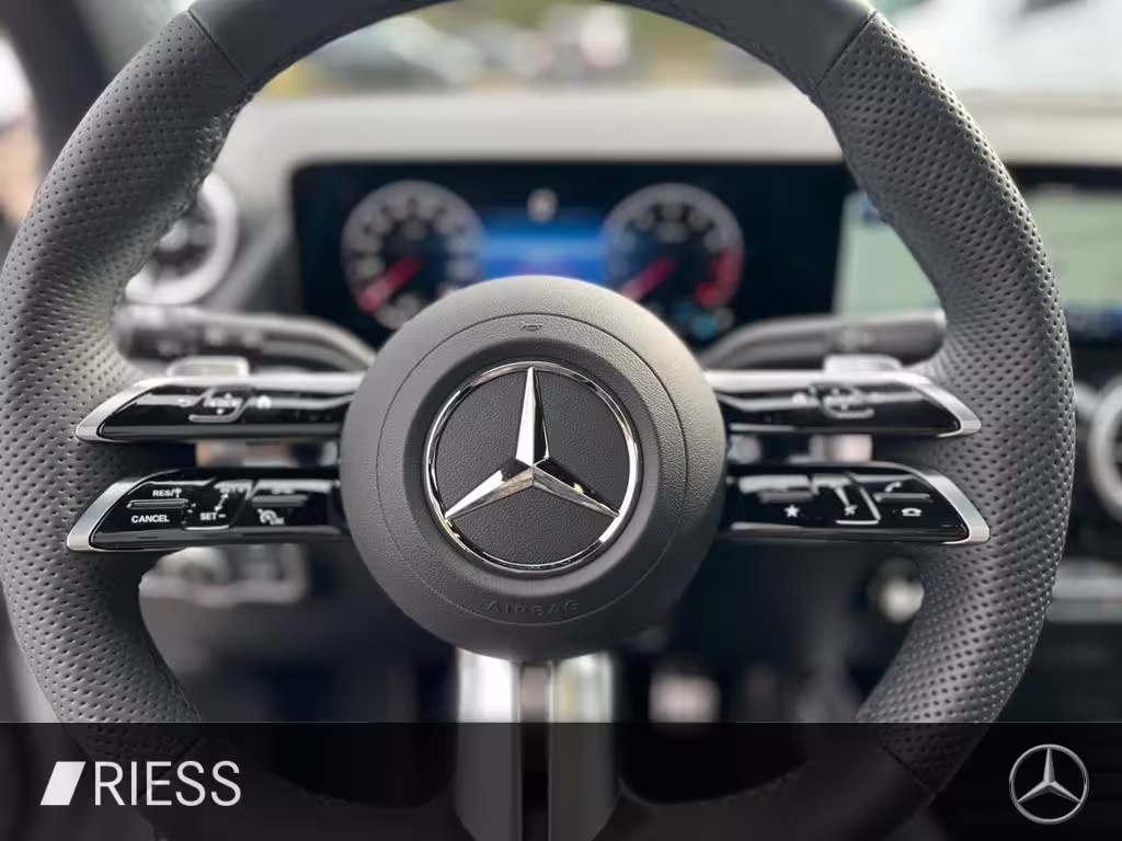 Mercedes-Benz GLA 200 AMG+AHK+PANO+SPECIAL-EDITION+DISTRONIC+ GLA 200 - Bild 19