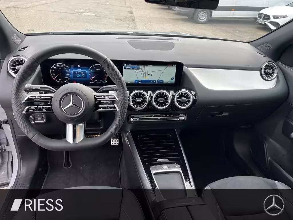 Mercedes-Benz GLA 200 AMG+AHK+PANO+SPECIAL-EDITION+DISTRONIC+ GLA 200 - Bild 5