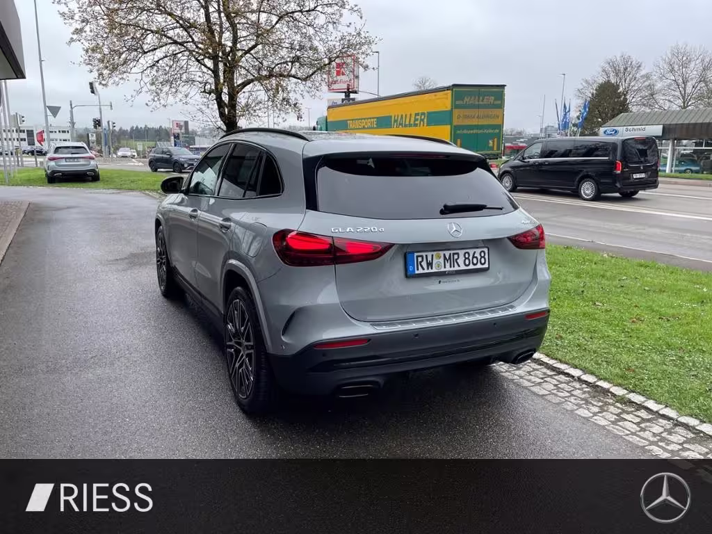 Mercedes-Benz GLA 220 d 4M AMG+AHK+PANO+BURM+MULTIB+360°+DISTR GLA 220 - Bild 6