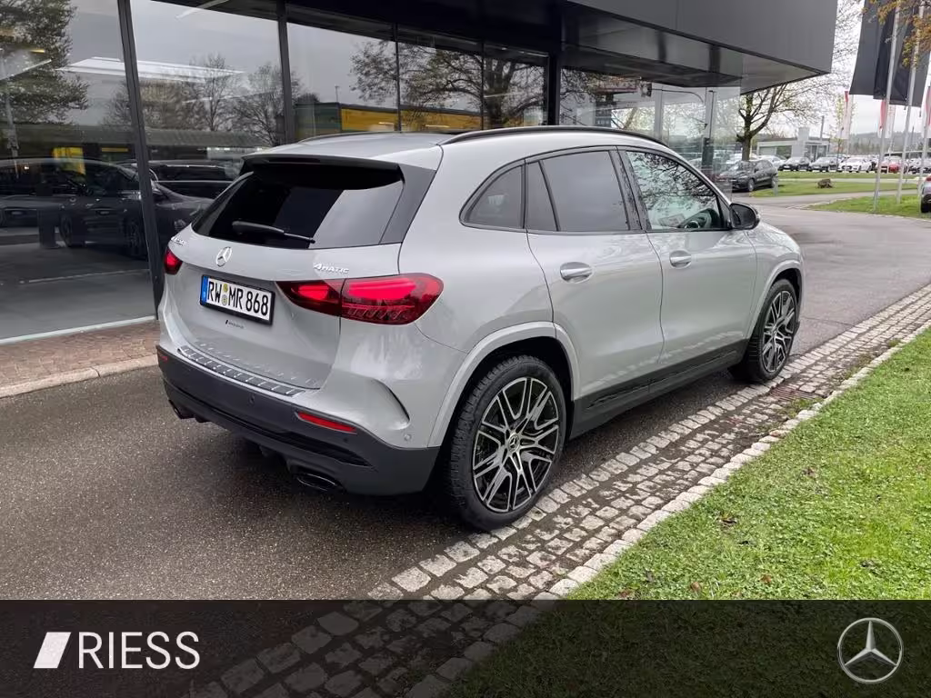 Mercedes-Benz GLA 220 d 4M AMG+AHK+PANO+BURM+MULTIB+360°+DISTR GLA 220 - Bild 7