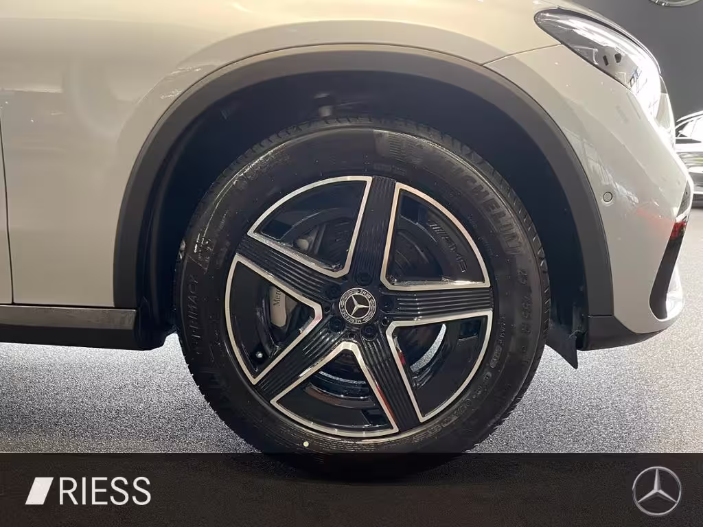 Mercedes-Benz GLC 200 4M AMG+AIRMATIC+AHK+STDHZG+HA LENK+DIGIL GLC 200 - Bild 10