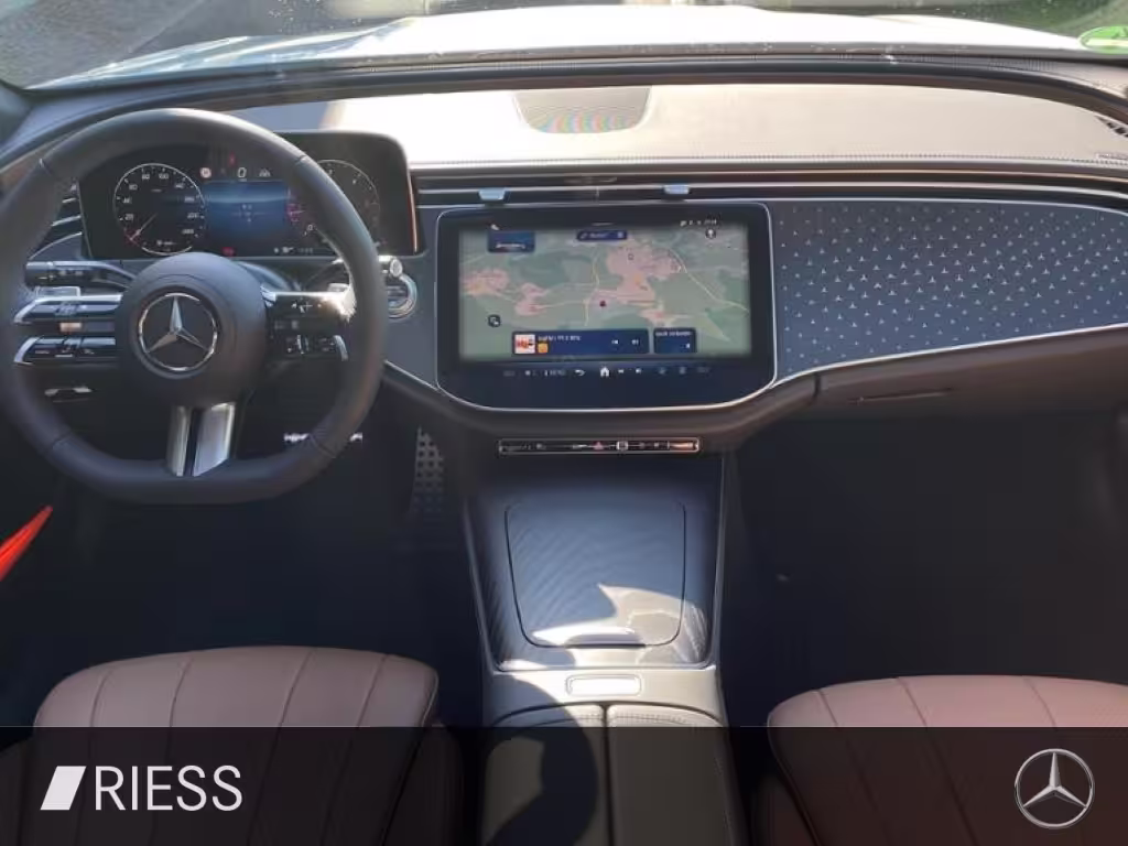 Mercedes-Benz E 220 d 4M T AMG+AHK+PANO+360+20+DISTR+MEM+KEYL E 220 - Bild 13
