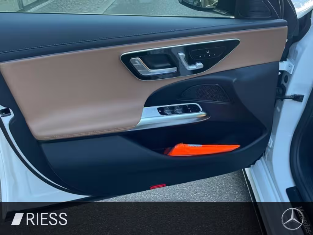 Mercedes-Benz E 220 d 4M T AMG+AHK+PANO+360+20+DISTR+MEM+KEYL E 220 - Bild 3