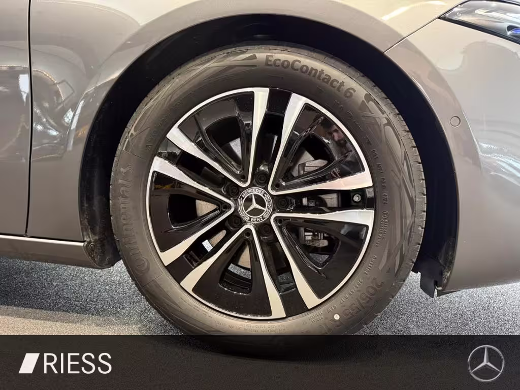 Mercedes-Benz A 180 PROGRESSIVE+PANO+DISTRONIC+MULTIBEAM+ A 180 - Bild 10
