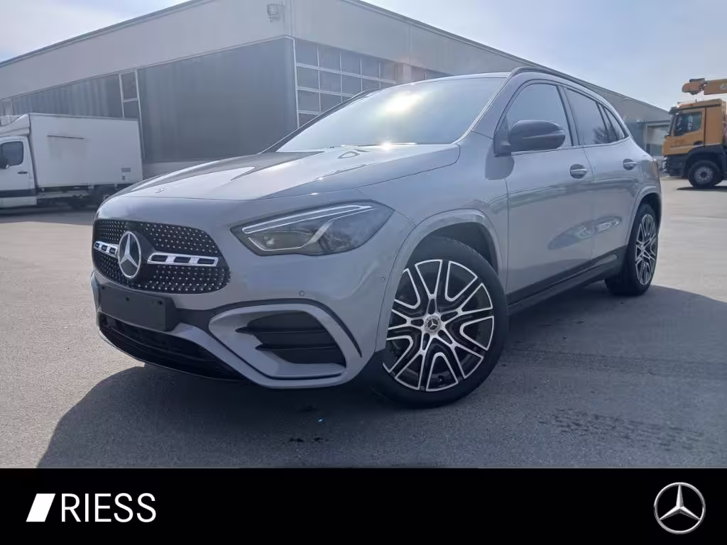 Mercedes-Benz GLA 200 AMG+AHK+MULTIBEAM+TOTWKL+KAMERA+SOUND+
