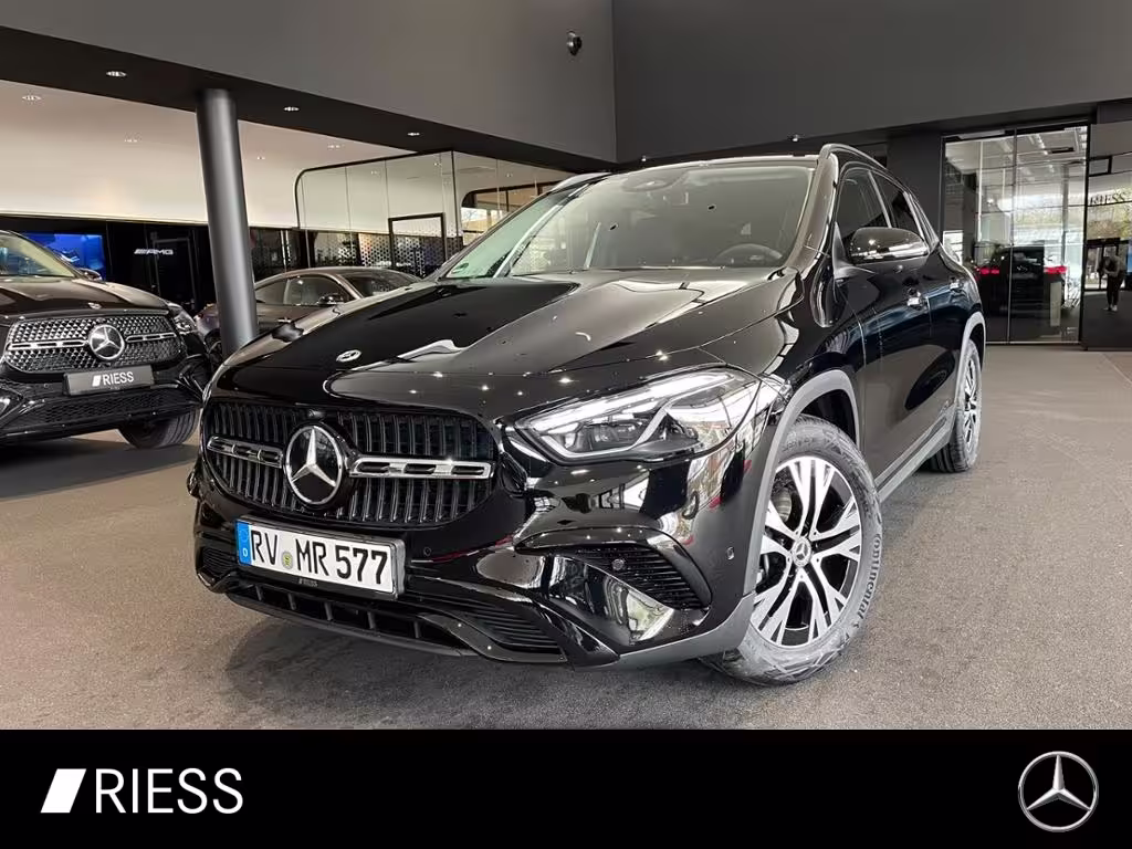 Mercedes-Benz GLA 200 d 4M AMG+AHK+DISTRONIC+MULTIBEAM+KEYLESS