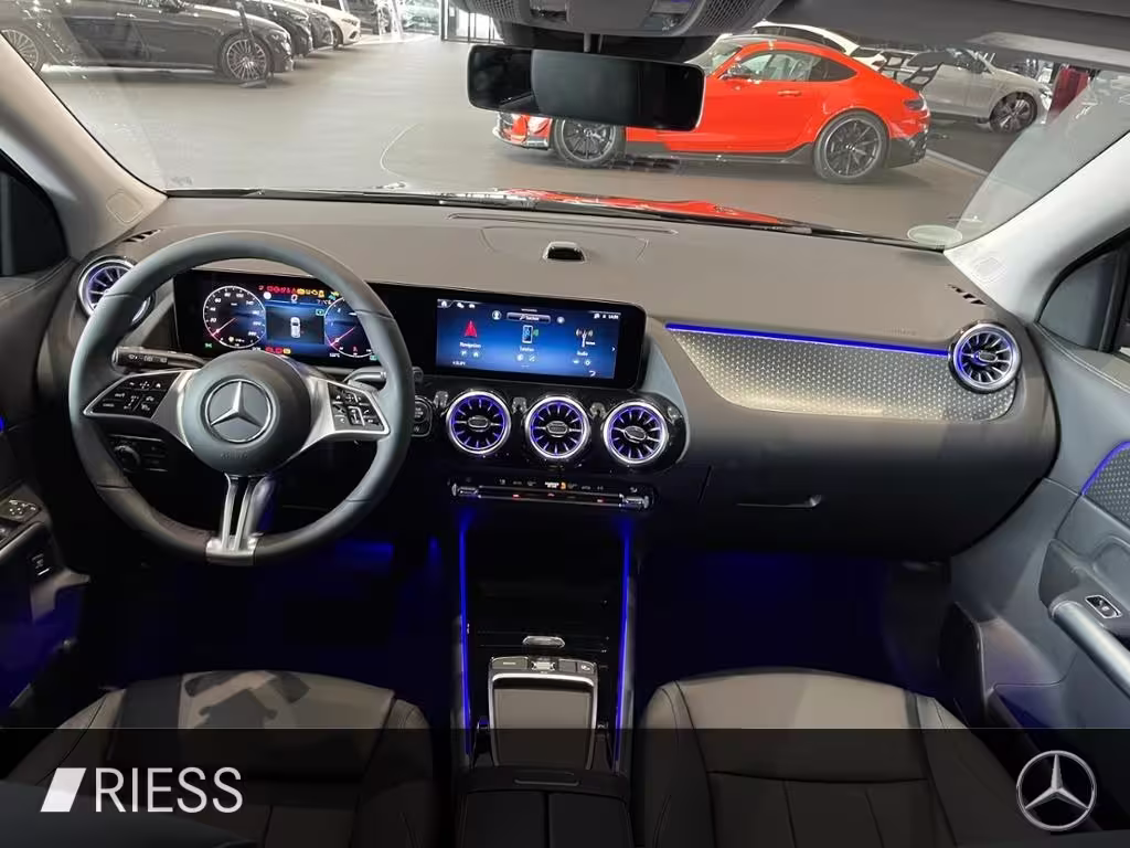 Mercedes-Benz GLA 200 d 4M AMG+AHK+DISTRONIC+MULTIBEAM+KEYLESS GLA 200 - Bild 14