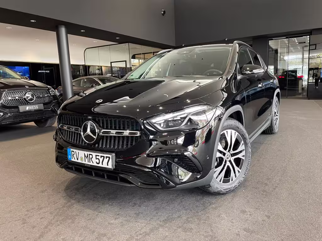 Mercedes-Benz GLA 200 d 4M AMG+AHK+DISTRONIC+MULTIBEAM+KEYLESS GLA 200 - Bild 2