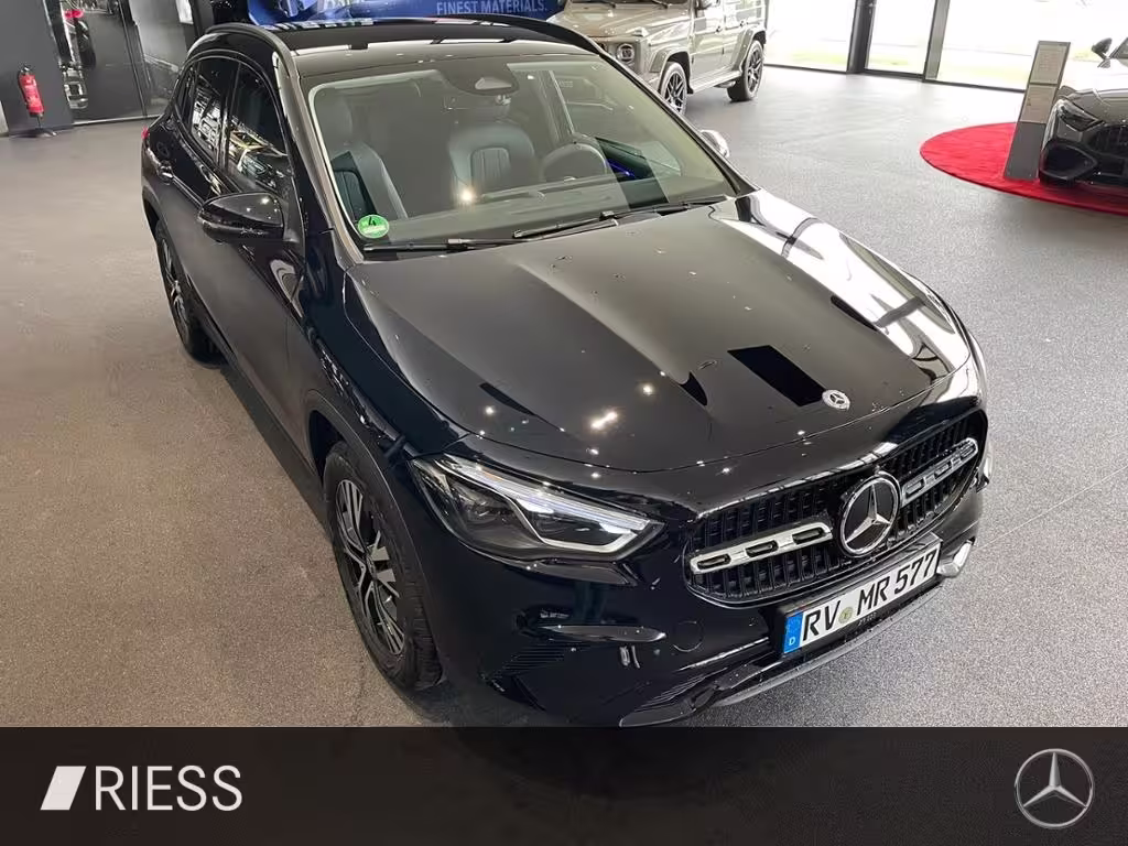 Mercedes-Benz GLA 200 d 4M AMG+AHK+DISTRONIC+MULTIBEAM+KEYLESS GLA 200 - Bild 9