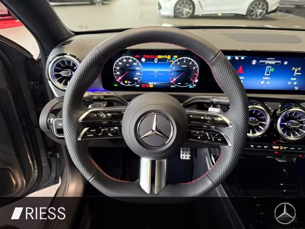 Mercedes-Benz A 200 AMG+PANO+MULTIBEAM+KEYLESS+TOTWKL+360°+ A 200 - Bild 15