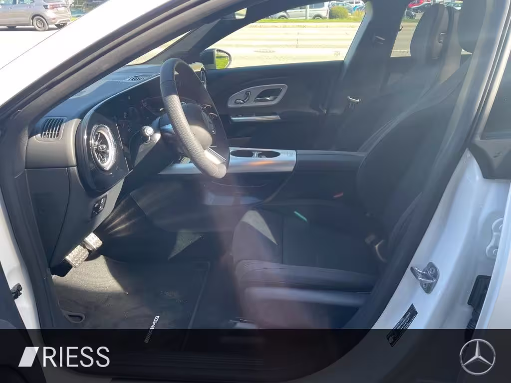 Mercedes-Benz CLA 200 4M AMG+AHK+PANO+19+MULTIBEAM+MEMORY+ CLA 200 - Bild 3