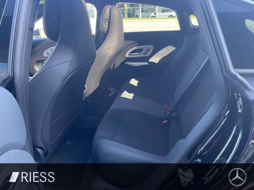 Mercedes-Benz CLA 200 4M AMG+AHK+PANO+BURM3D+MEM+MULTIBEAM+19 CLA 200 - Bild 5
