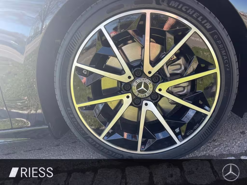 Mercedes-Benz CLA 200 4M AMG+AHK+PANO+BURM3D+MEM+MULTIBEAM+19 CLA 200 - Bild 9