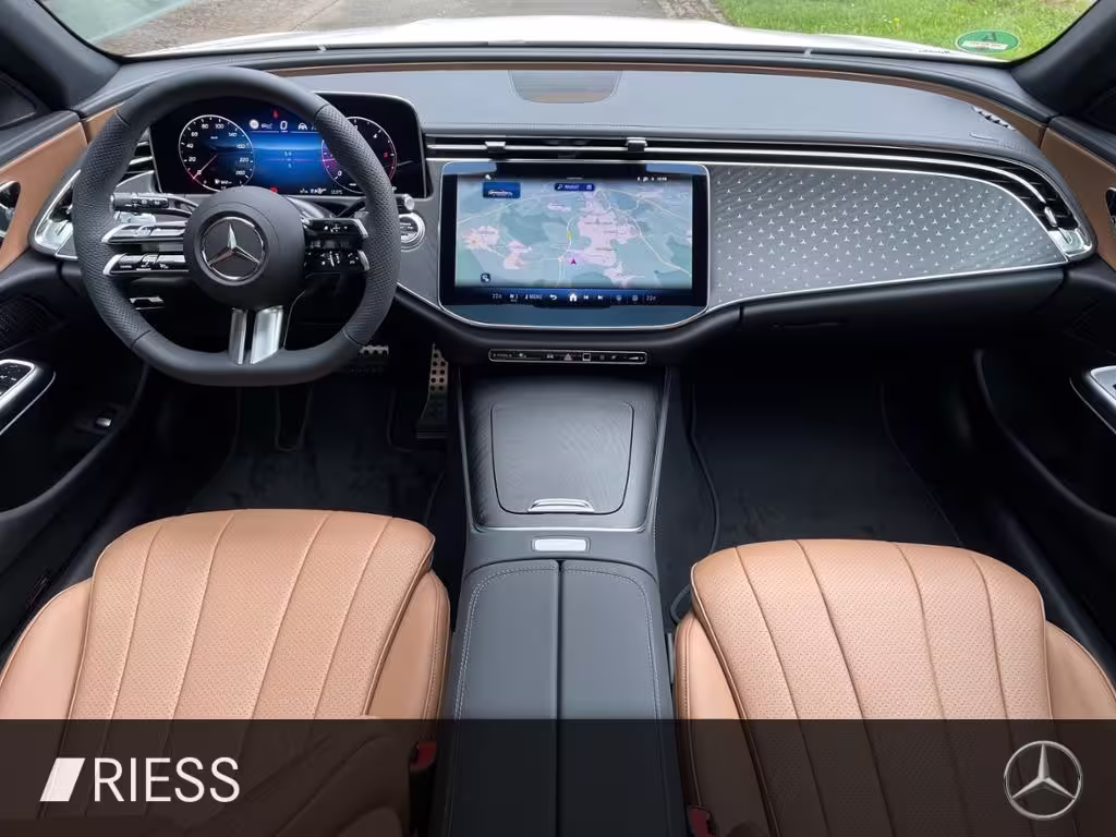 Mercedes-Benz E 220 d 4M T AMG+AHK+PANO+360+DISTR+20°+MEM+KEYL E 220 - Bild 13