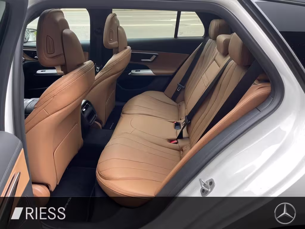 Mercedes-Benz E 220 d 4M T AMG+AHK+PANO+360+DISTR+20°+MEM+KEYL E 220 - Bild 5