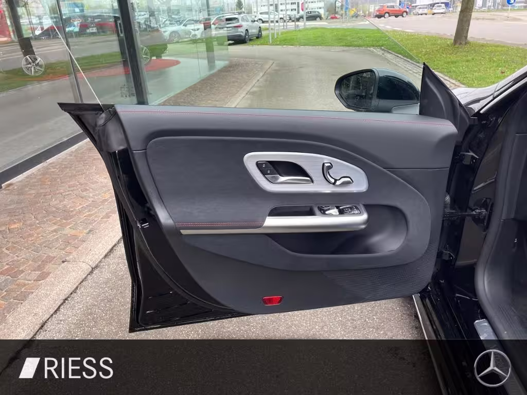 Mercedes-Benz CLA 250+ EQ AMG+PANO+AUGM+MEM+THERM+KEYL+MBDRIVE CLA 250 - Bild 3