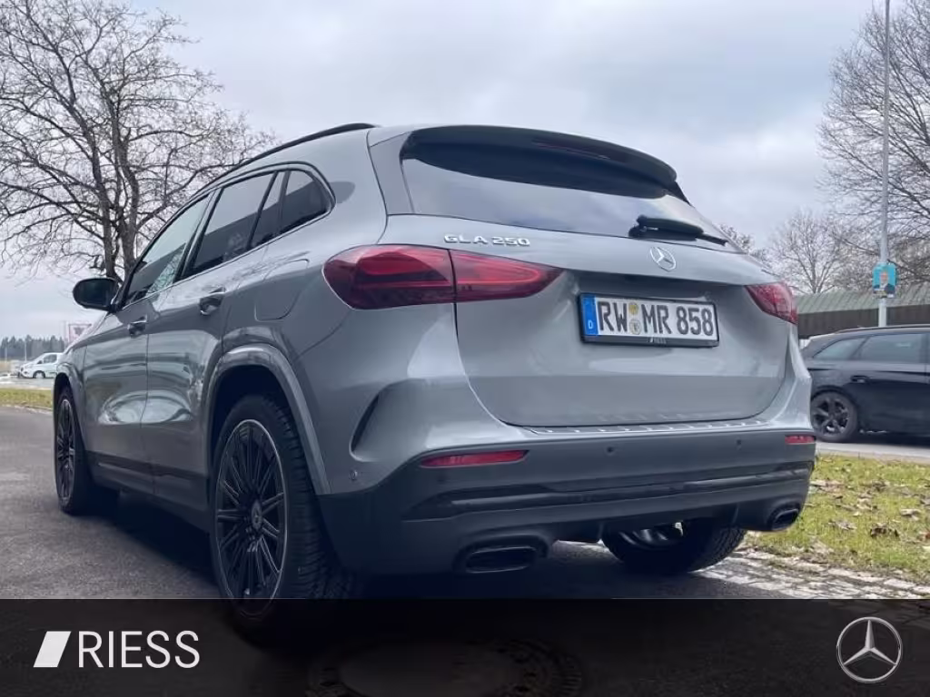 Mercedes-Benz GLA 250 4MATIC AMG SE+AHK+PANO+360°+HUD+20+DIST GLA 250 - Bild 6