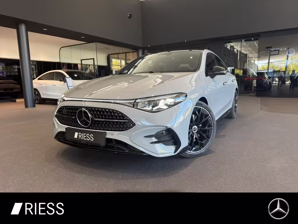 Mercedes-Benz CLA 200 NEU+C178+AMG+AHK+SUPERSCREEN+MULTIB+BURM