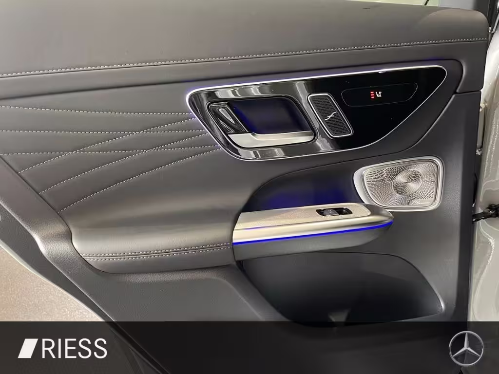 Mercedes-Benz GLC 300 4M AMG+PANO+HUD+DISTR+AIRM+AHK+DIGI LI+ GLC 300 - Bild 6